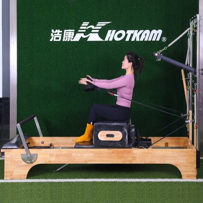 負荷200kg Pilatesの練習装置の深いずんぐりとしたPilatesの改革者機械