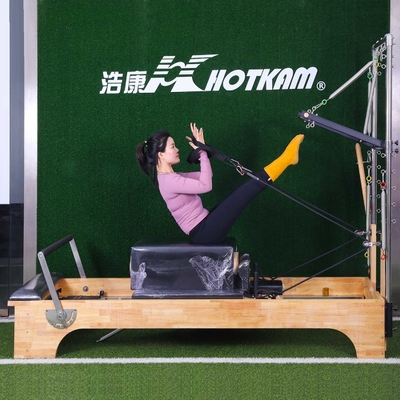 負荷200kg Pilatesの練習装置の深いずんぐりとしたPilatesの改革者機械