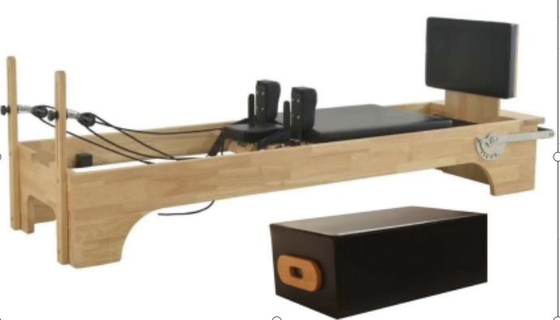 ISO9001 Pilatesの練習装置木Pilatesの改革者OEM ODM